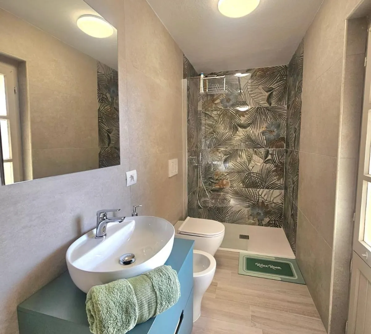 Sea Breeze - Coastal Villa By Hihe Quartu SantʼElena 0*,