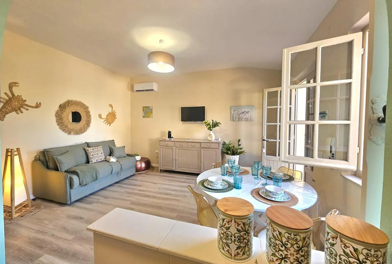 Sea Breeze - Coastal Villa By Hihe Quartu SantʼElena